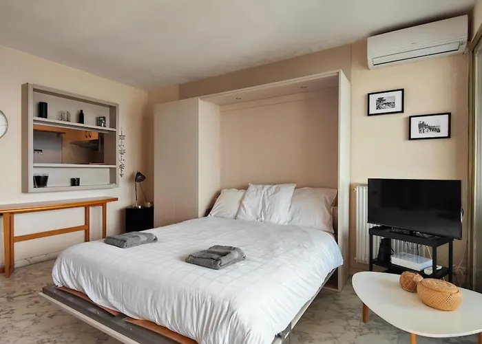 With Seafront Terrace * Antibes